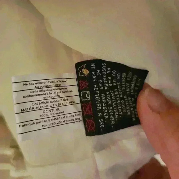 Women’s Cropped Puffer Jacket Ivory White Tassel Detail Size Large Fall Winter - Picture 7 of 7